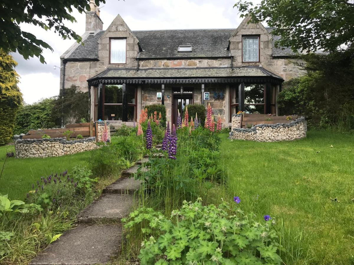 Garden Park Guest House Grantown-on-Spey Exterior foto
