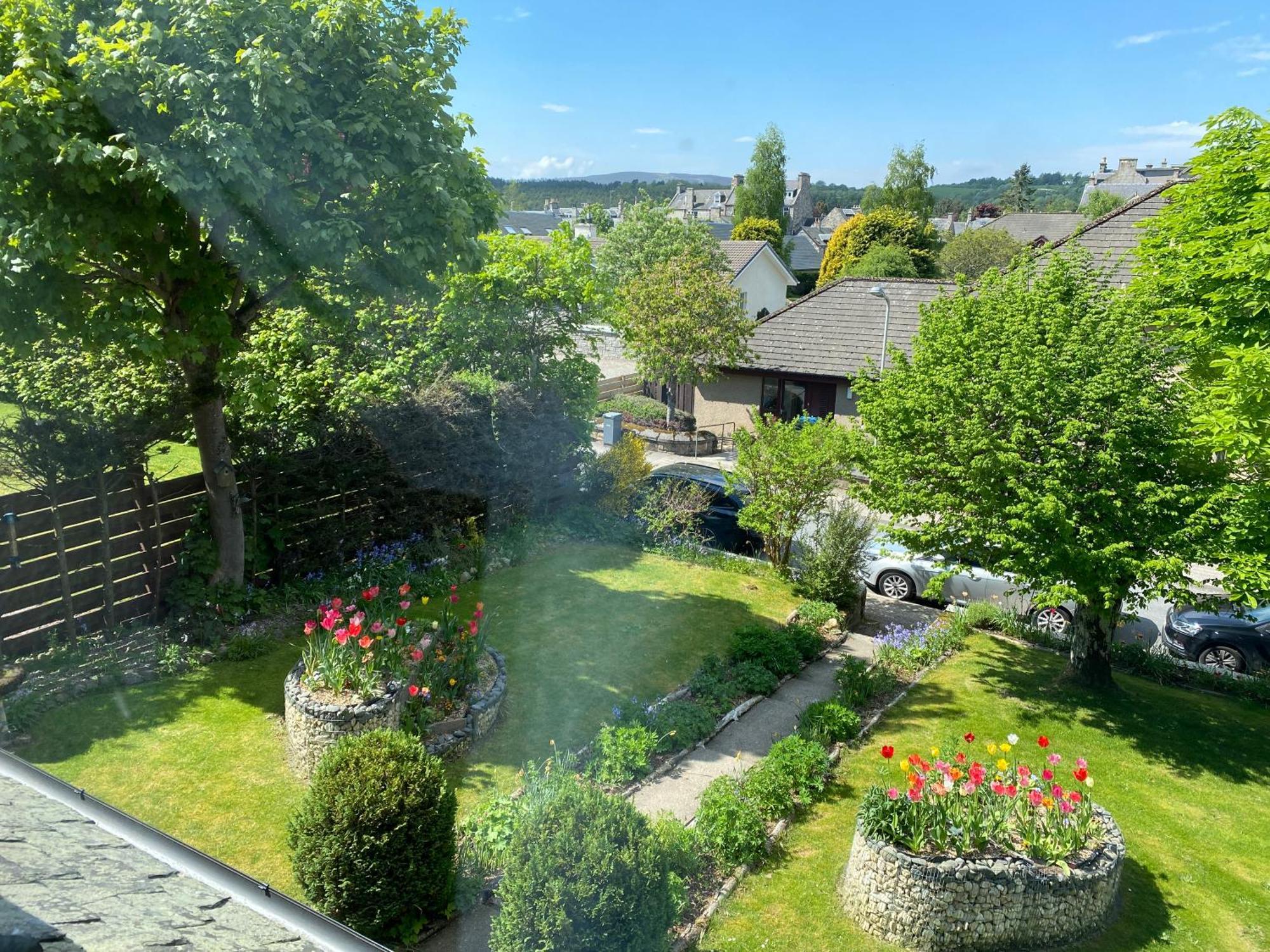 Garden Park Guest House Grantown-on-Spey Exterior foto